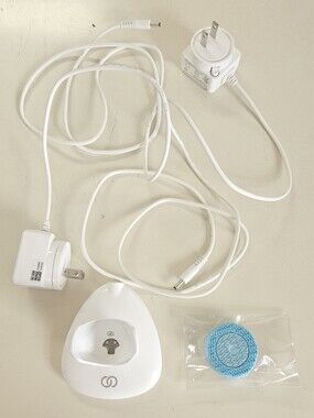 NuSkin White Charging Dock Station 2 Adapter Plug Cables 1 Brush Head